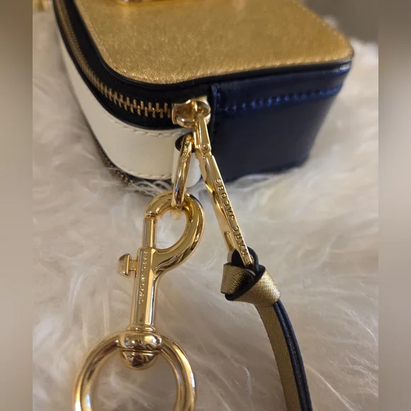 NWOT MARC JACOBS Snapshot Crossbody - Picture 10 of 11